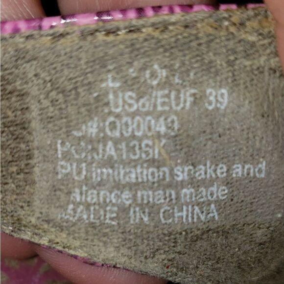 Vionic Orthoheel Sandals  - Picture 6 of 6